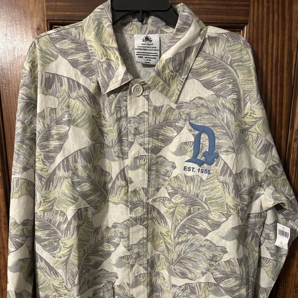 Disney Parks Tropical Disneyland Button-Up XL Spirit Jersey Jungle Cruise